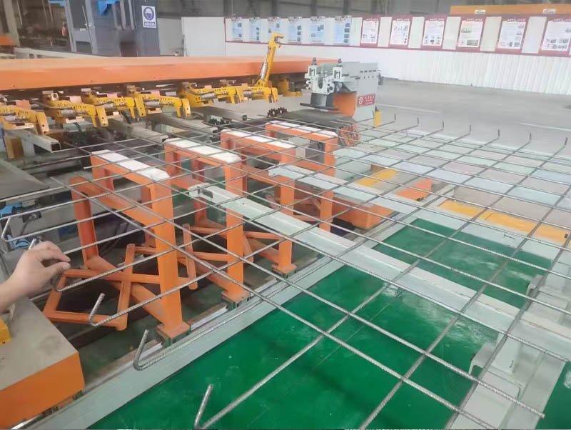 Ribbed cold drawn steel wire for welded reinforcement mesh